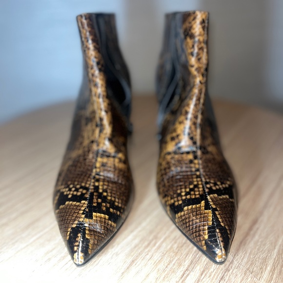 Jeffrey Campbell Final Booties in snake skin - Picture 4 of 5